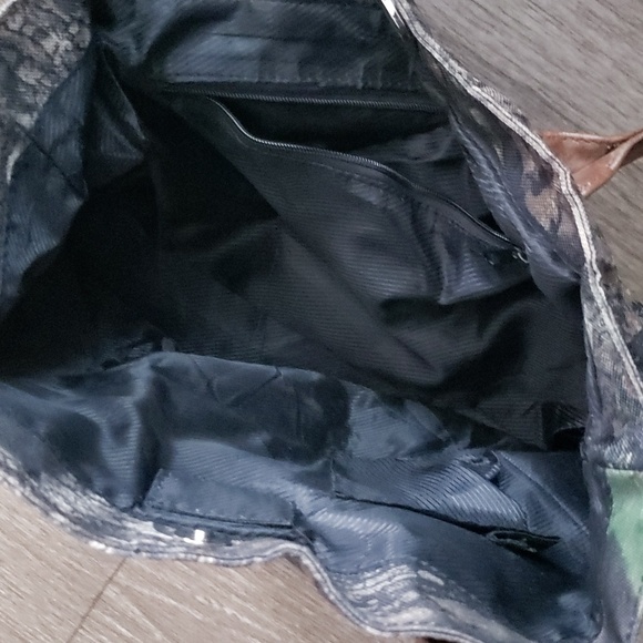 Purse - Picture 2 of 2